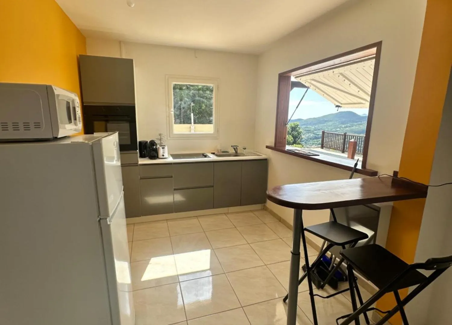 Villa Jamora Riviere-Pilote Guest house