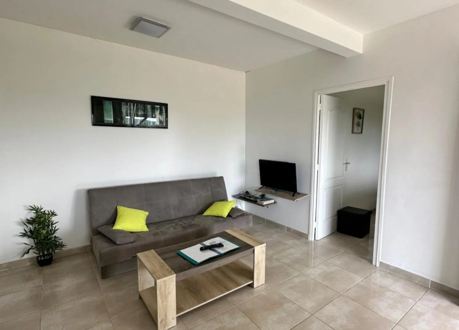 Villa Jamora Riviere-Pilote Guest house